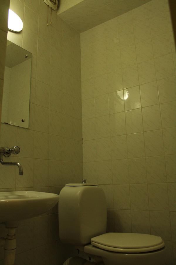 Herrmas Hostel Тбілісі Екстер'єр фото