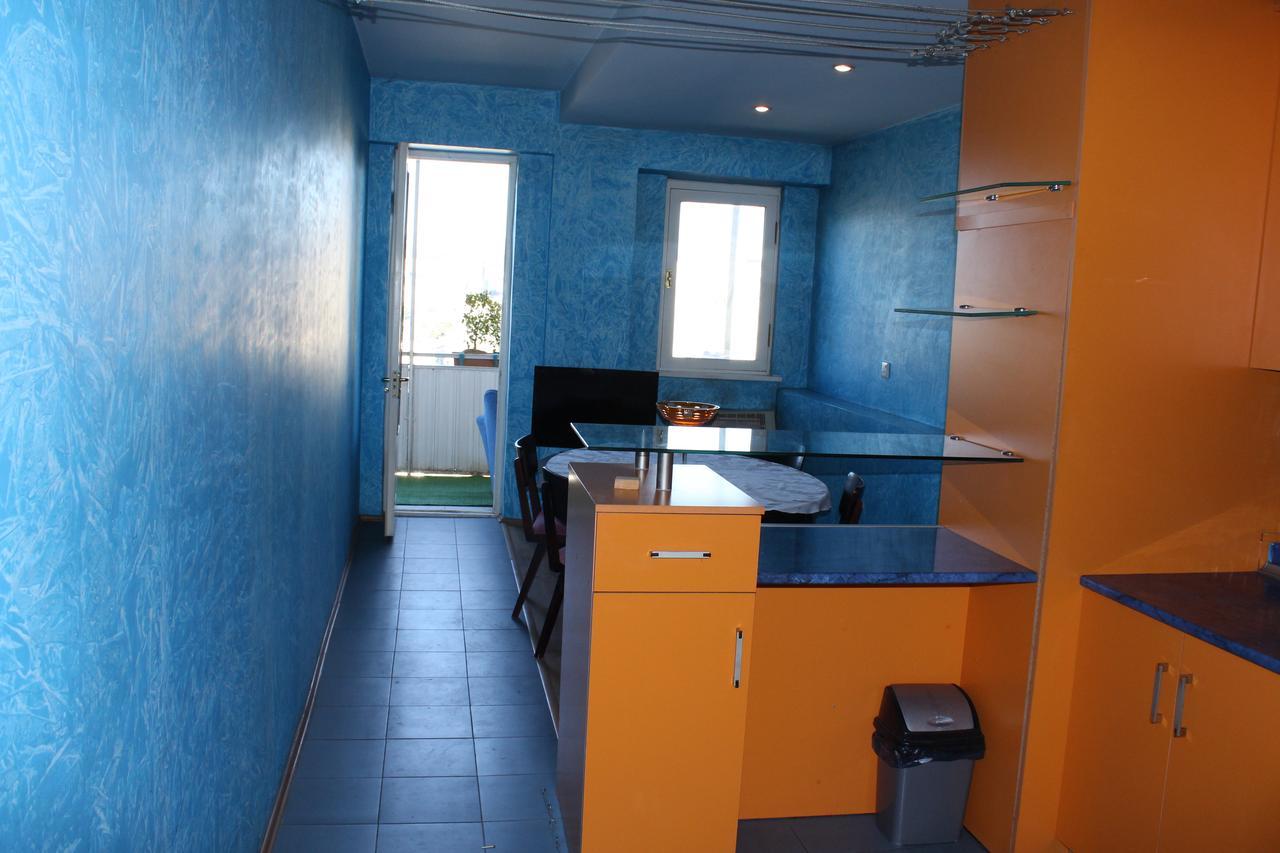 Herrmas Hostel Тбілісі Екстер'єр фото