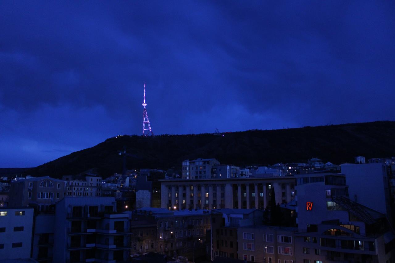 Herrmas Hostel Тбілісі Екстер'єр фото