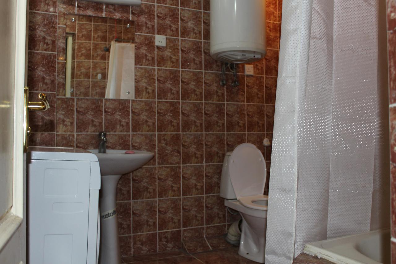 Herrmas Hostel Тбілісі Екстер'єр фото